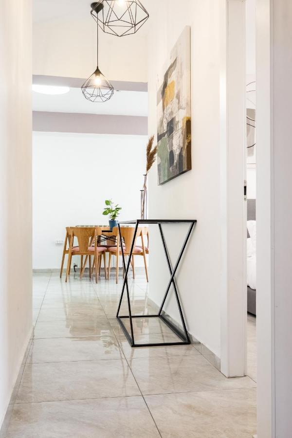 Modern Bright, Near Mahane Yehuda Market, Balcony Baitulmaqdis Luaran gambar