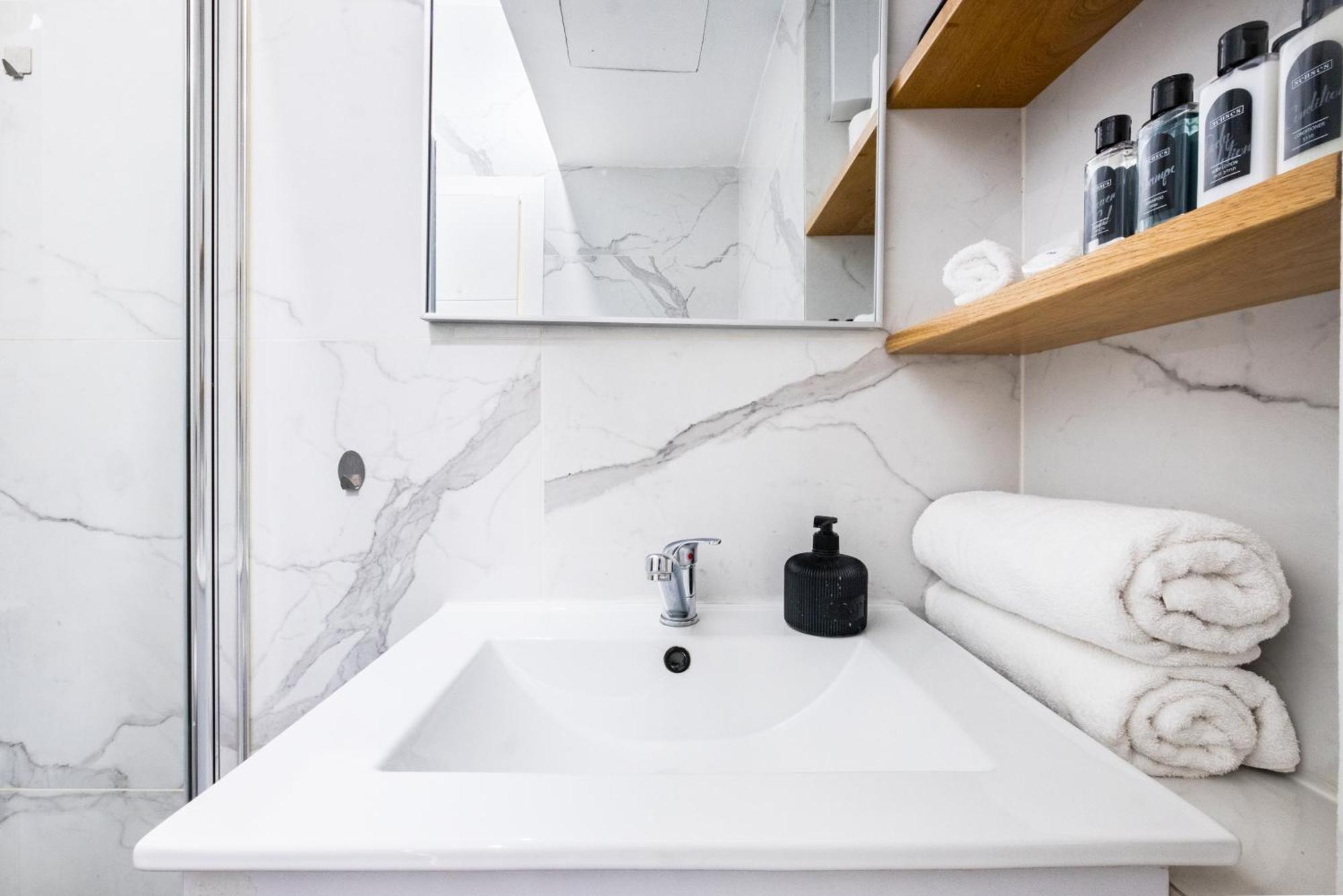 Modern Bright, Near Mahane Yehuda Market, Balcony Baitulmaqdis Luaran gambar